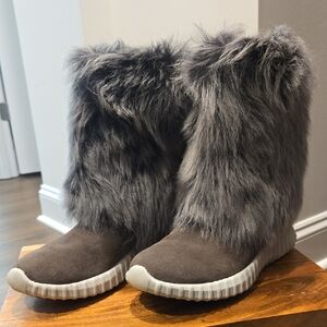 Johnston & MURPHY Gray Faux Fur Winter Boots